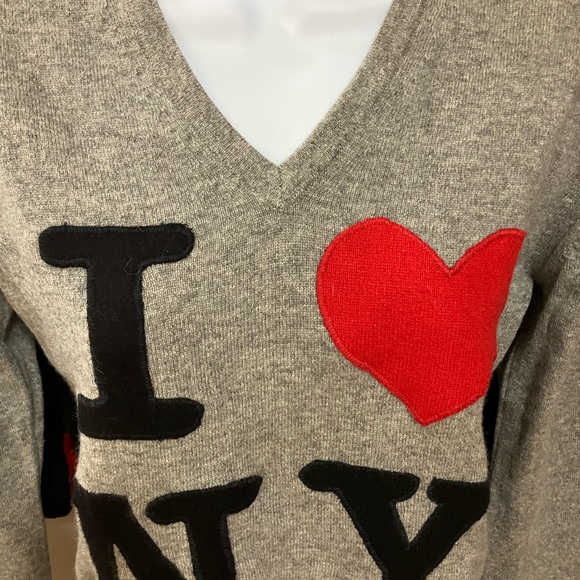 I ❤️ NY V Neck Cashmere Sweater by Fake London (I Love New York) - Picture 2 of 5